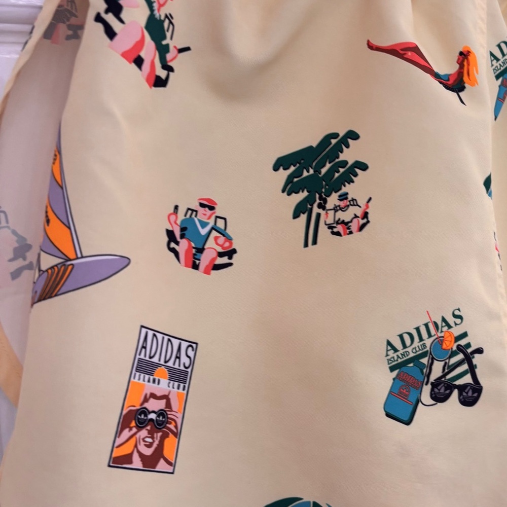 Adidas Womens Butter Yellow Originals Graphic Shorts•Beach•Retro•summer•80’s•XS - Picture 10 of 16